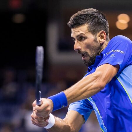 Novak Djokovic remporte son retour à l’US Open et récupérera la première place du classement.