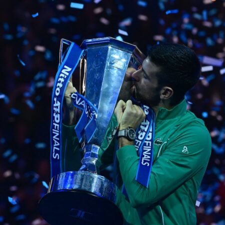 Novak Djokovic remporte son septième titre des ATP Finals et bat un nouveau record