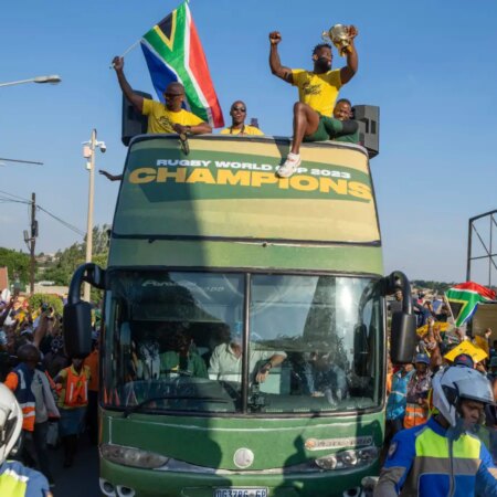 Échec épique ! Le bus de la tournée du trophée de la Coupe du Monde de Rugby des Springboks se crashe.