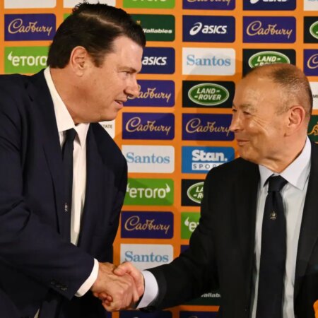 Le président destitué de Rugby Australia cherche la « vérité absolue » derrière les liens d’Eddie Jones avec le Japon.